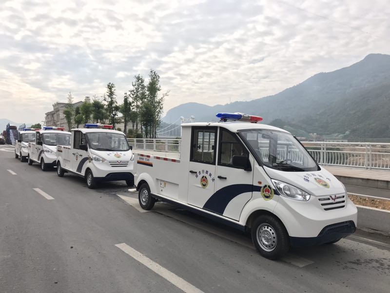 工商行政执法车