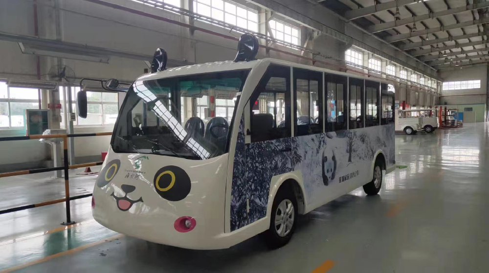 L100封闭熊猫造型