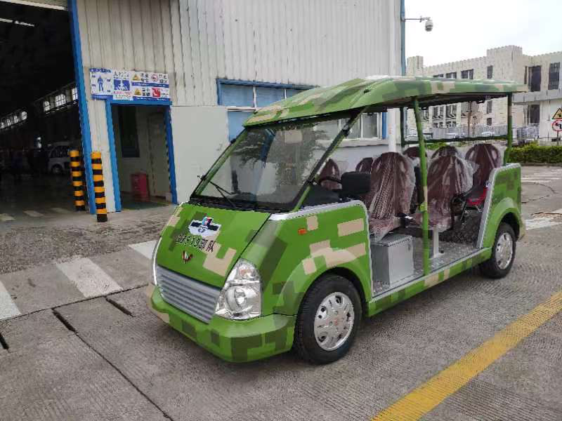 五菱迷彩巡逻车